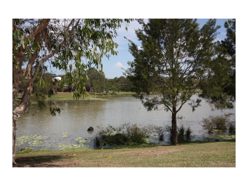 11 SHEFFIELD CCT, Pacific Pines QLD 4211