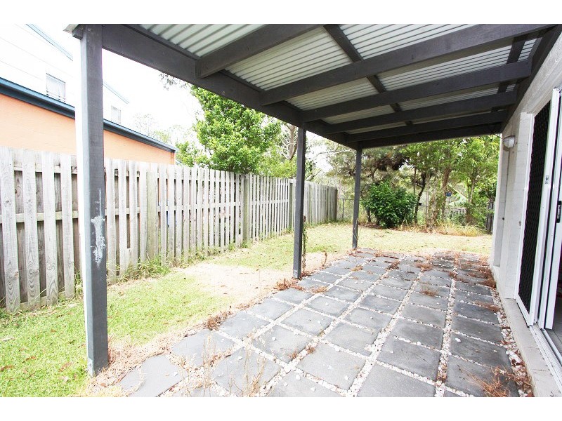 1 Ridgewood Ct, Pacific Pines QLD 4211