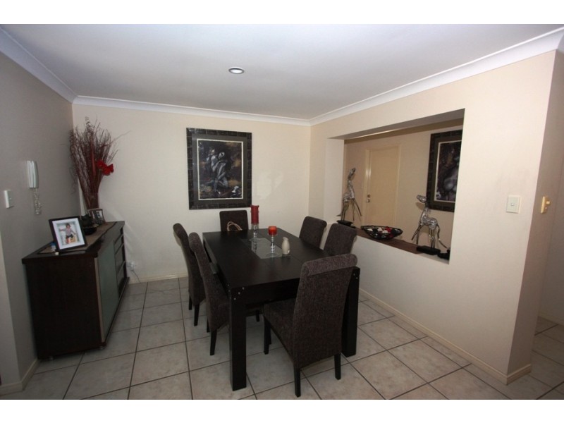 1 STUDIO DR, Pacific Pines QLD 4211