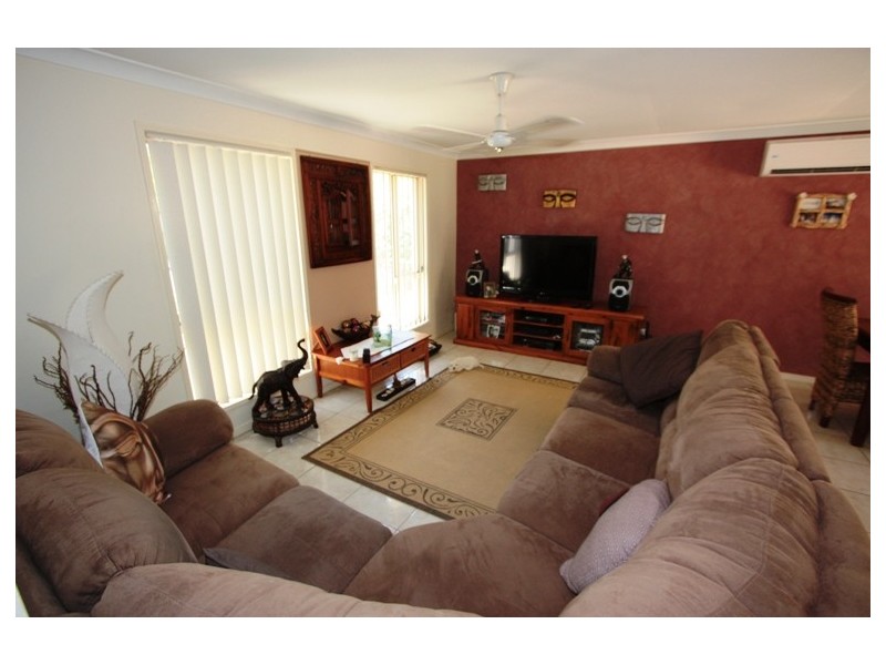 7/1 STUDIO DR, Pacific Pines QLD 4211