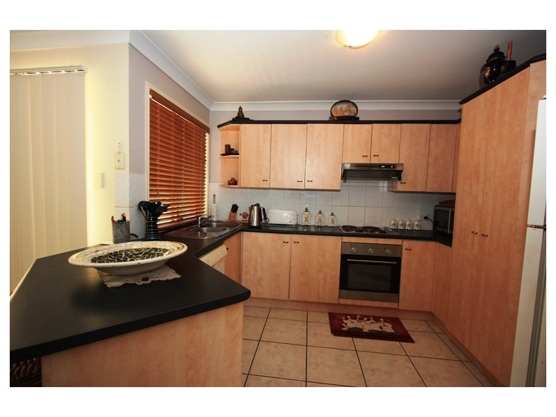 7/1 STUDIO DR, Pacific Pines QLD 4211