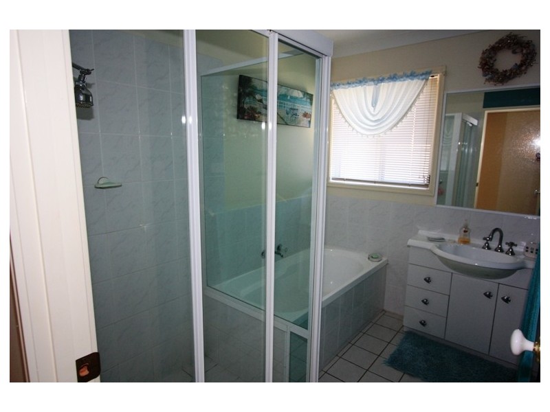 7/1 STUDIO DR, Pacific Pines QLD 4211