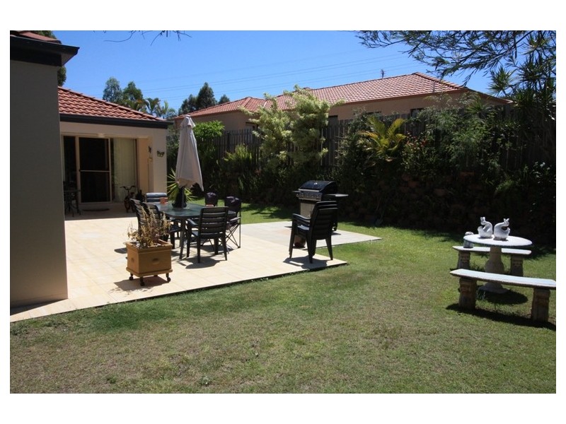 7/1 STUDIO DR, Pacific Pines QLD 4211