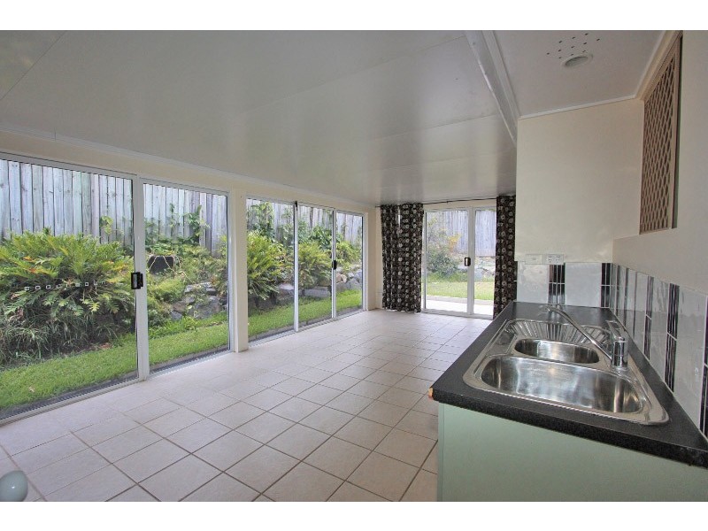 15 Adam St, Oxenford QLD 4210