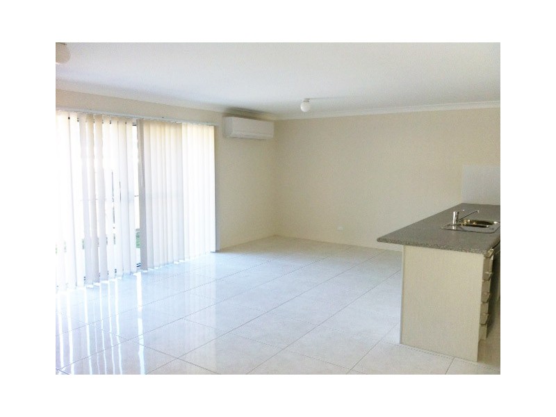 6 Bellinger Key, Pacific Pines QLD 4211