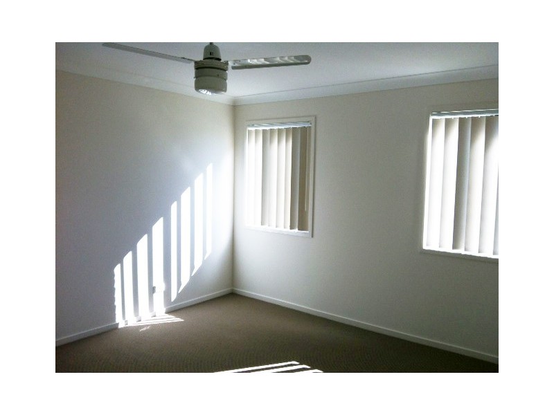 6 Bellinger Key, Pacific Pines QLD 4211