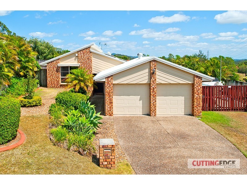 9 Phoenix Street, Pacific Pines QLD 4211