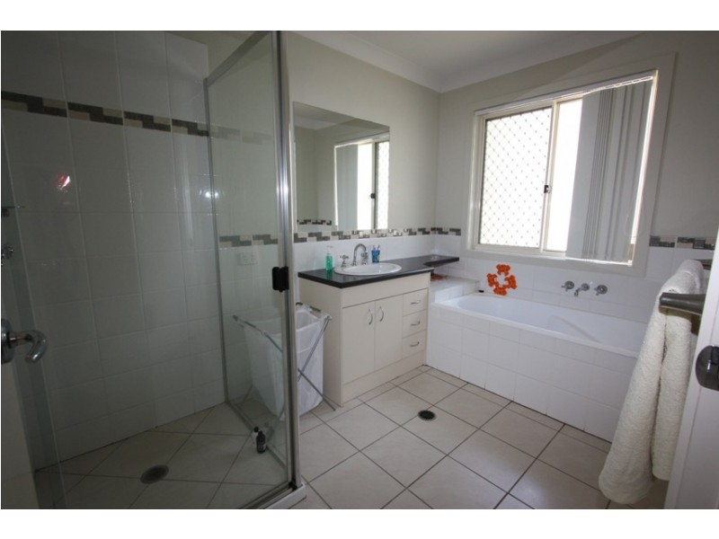 11 ERSKINE ST, Upper Coomera QLD 4209