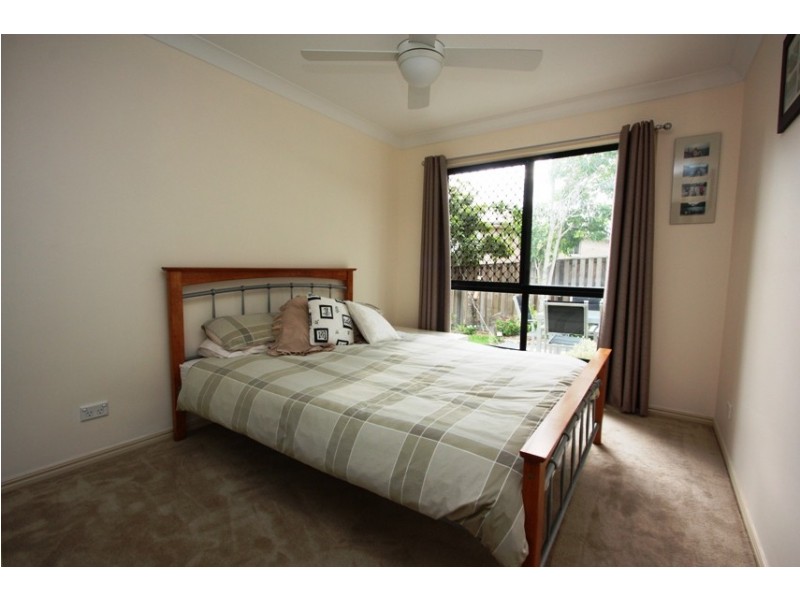 4/60 ANCONA ST, Carrara QLD 4211