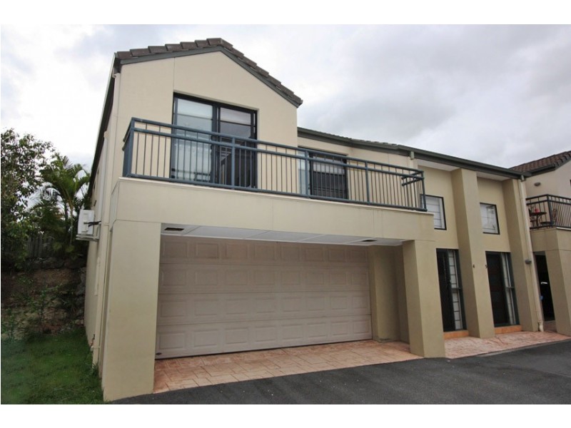 4/60 ANCONA ST, Carrara QLD 4211