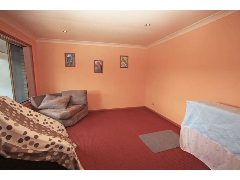 1 GALAPAGOS WAY, Pacific Pines QLD 4211