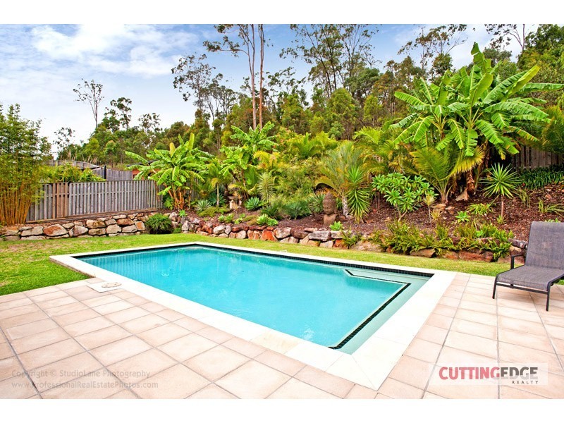 11 Sangster Cres, Pacific Pines QLD 4211