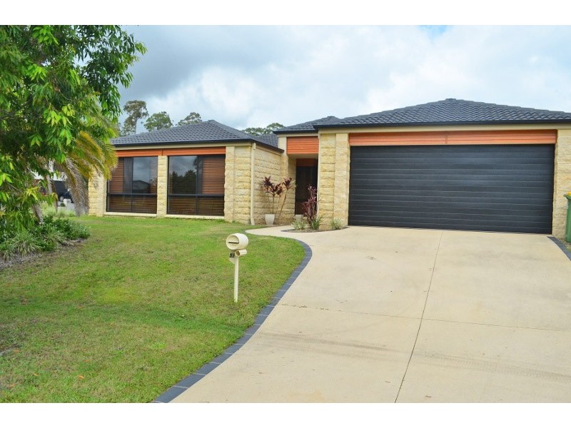 57 Laughlen Chase, Pacific Pines QLD 4211