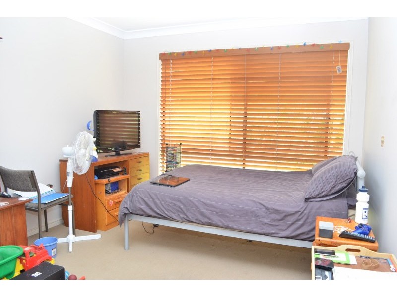 57 Laughlen Chase, Pacific Pines QLD 4211