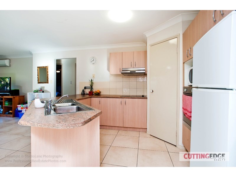 7 Malekula Rise, Pacific Pines QLD 4211