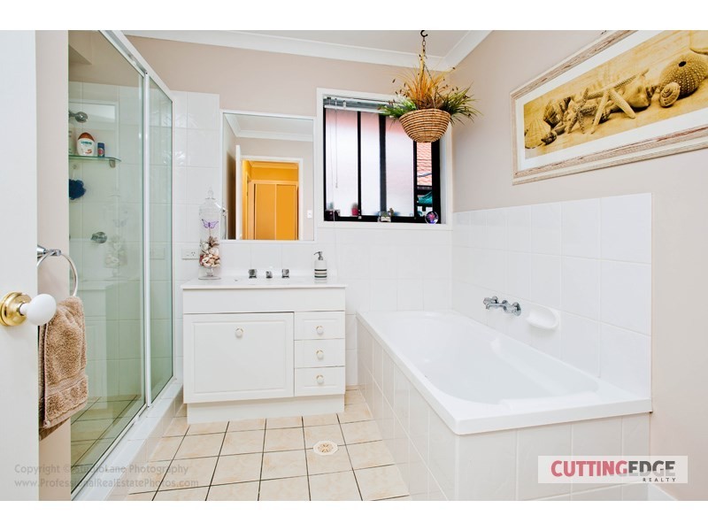 3/141 PACIFIC PINES BLVD, Pacific Pines QLD 4211