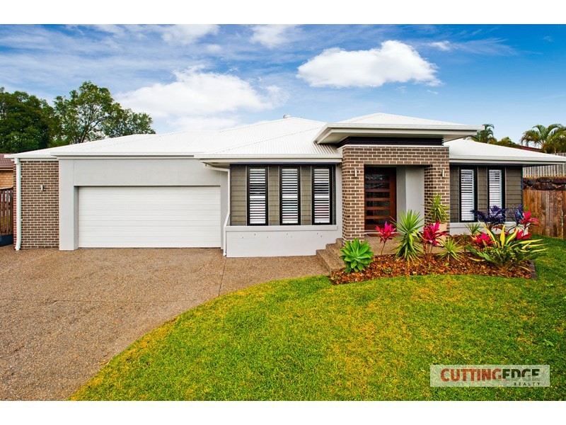 15 KABI Place, Pacific Pines QLD 4211