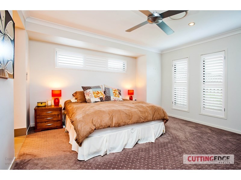15 KABI Place, Pacific Pines QLD 4211