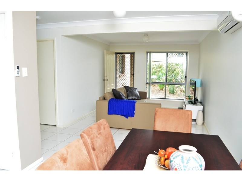 30 Carmarthen Circ, Pacific Pines QLD 4211