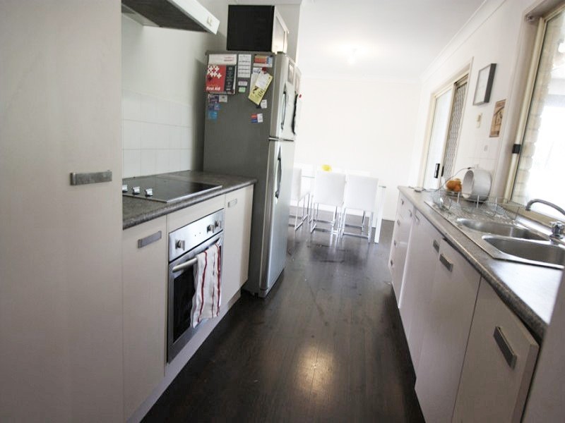 14 PINEVIEW DR, Oxenford QLD 4210