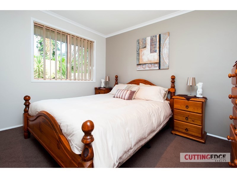 1/26 ARTISTS AVE, Oxenford QLD 4210