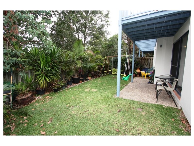 30/2 STUDIO DR, Pacific Pines QLD 4211
