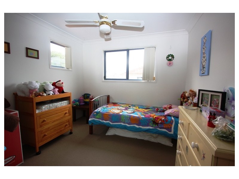 30/2 STUDIO DR, Pacific Pines QLD 4211