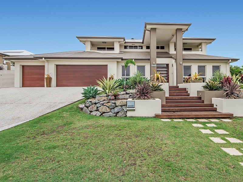 1 Zenith Cres, Pacific Pines QLD 4211