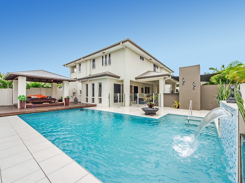 1 Zenith Cres, Pacific Pines QLD 4211