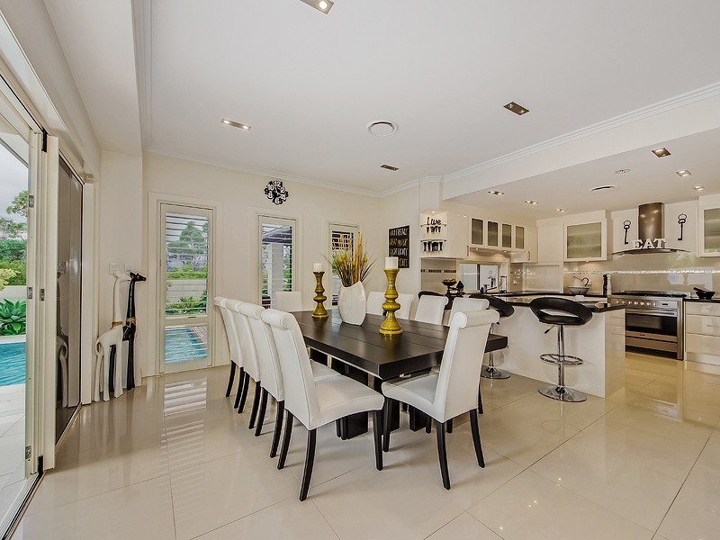 1 Zenith Cres, Pacific Pines QLD 4211