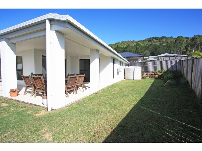 9 Morning Sun Ct, Maudsland QLD 4210