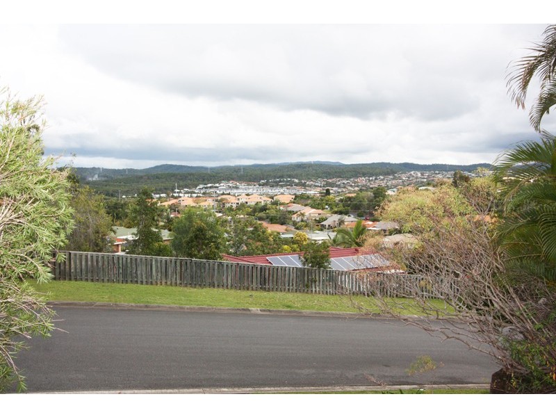 14 Austral Cres, Pacific Pines QLD 4211