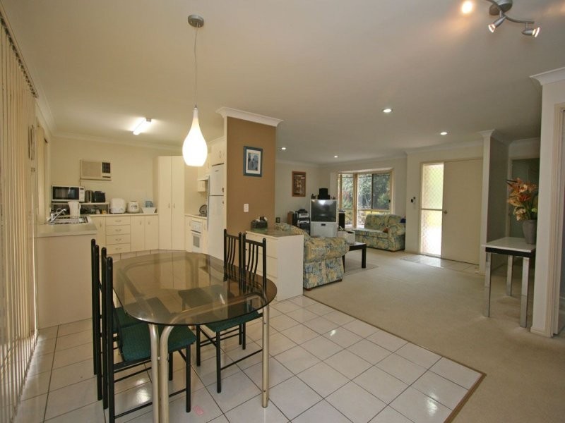 39 Capricorn Dr, Pacific Pines QLD 4211