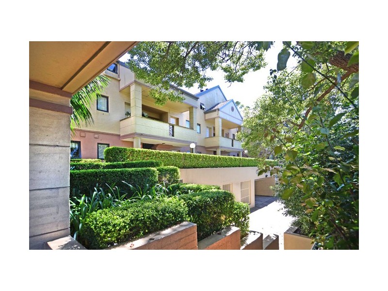 14/ 5-17 Pacific Highway (Cnr Boundary St), Roseville NSW 2069