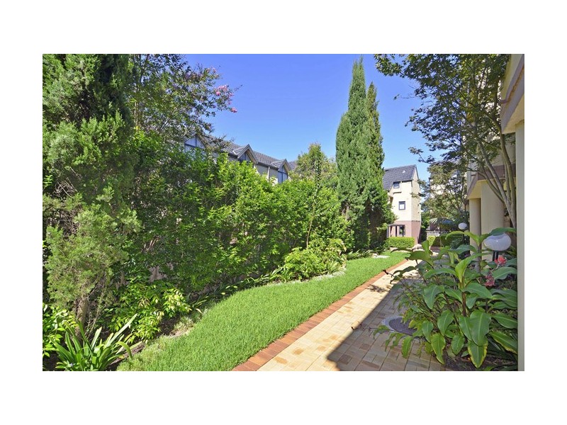 14/ 5-17 Pacific Highway (Cnr Boundary St), Roseville NSW 2069