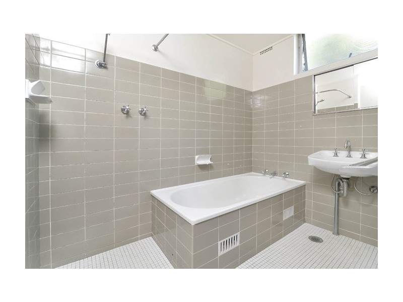 4/2 Findlay Avenue, Roseville NSW 2069