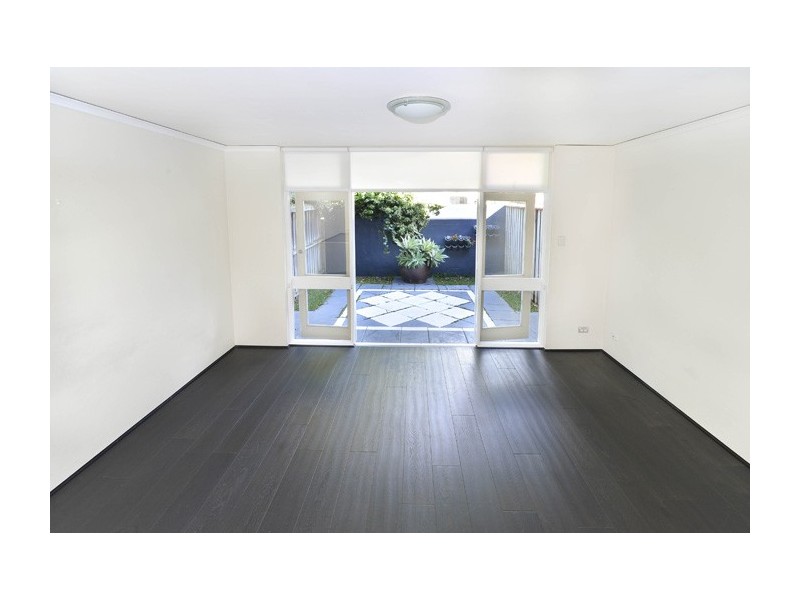2/2 Trafalgar Street, Crows Nest NSW 2065