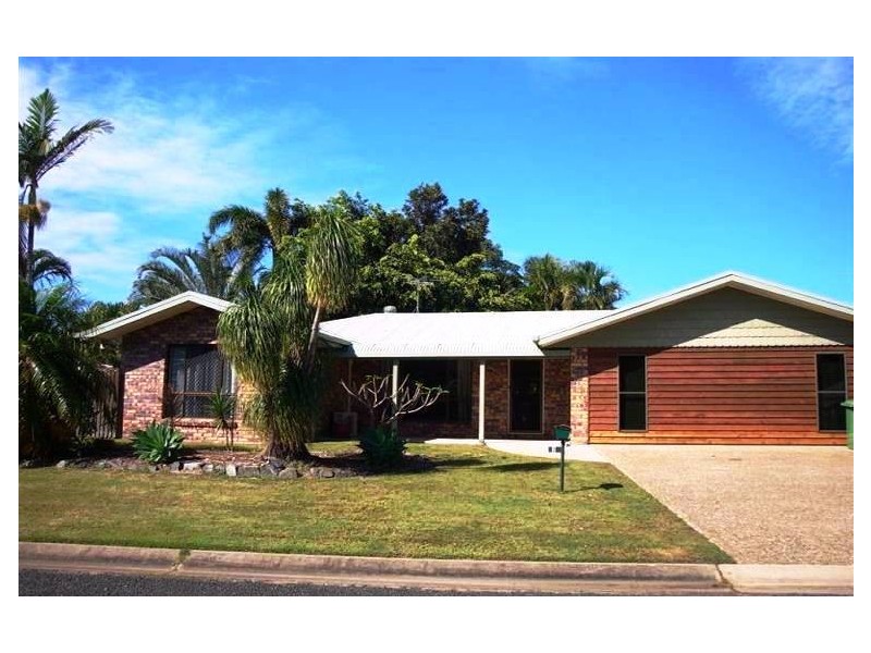 2 Leister Court, Bucasia QLD 4750