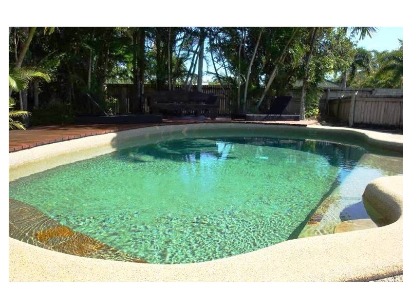 2 Leister Court, Bucasia QLD 4750