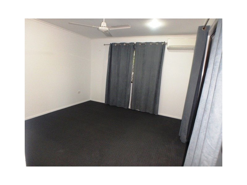 2 Leister Court, Bucasia QLD 4750