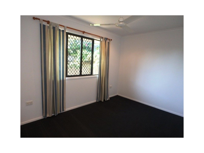 2 Leister Court, Bucasia QLD 4750