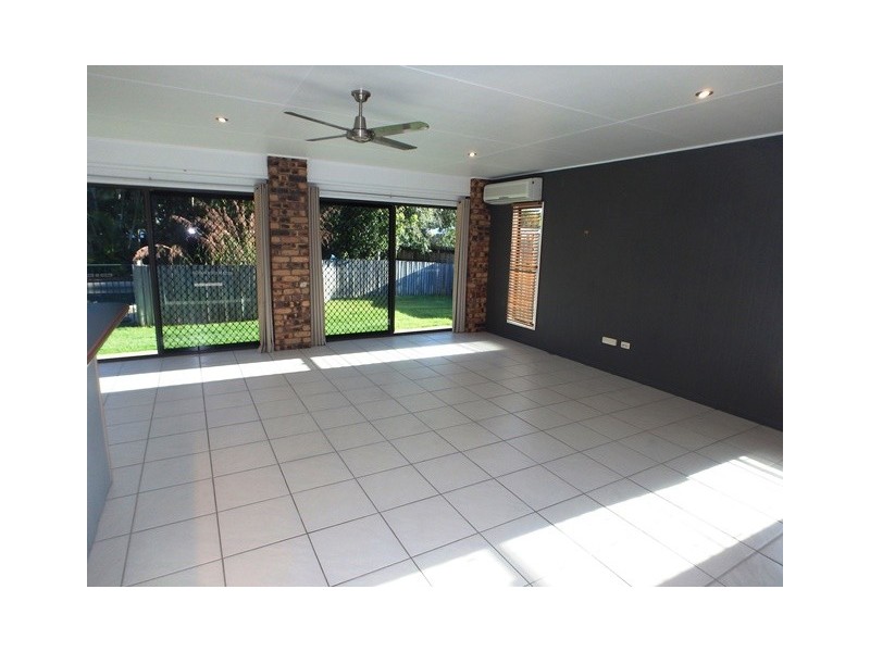 2 Leister Court, Bucasia QLD 4750