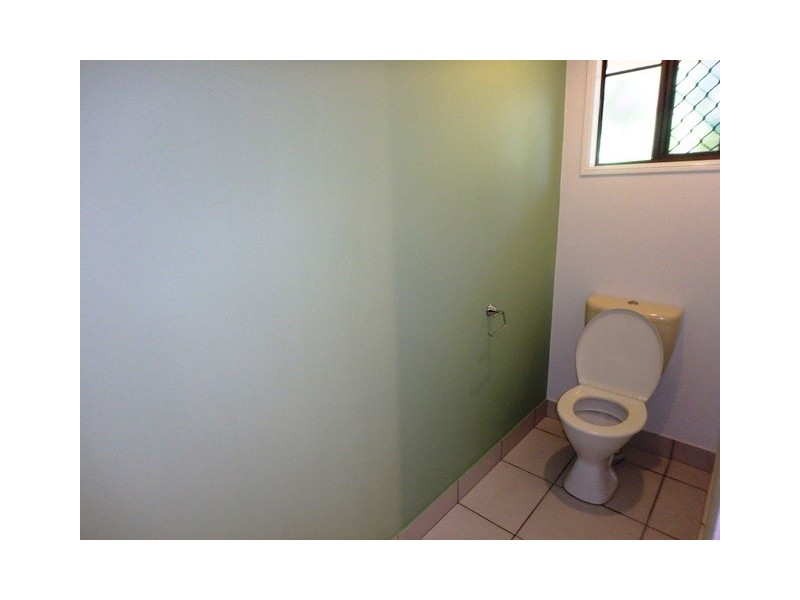 2 Leister Court, Bucasia QLD 4750