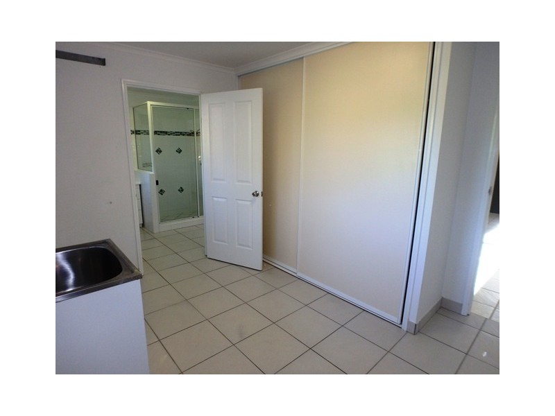 2 Leister Court, Bucasia QLD 4750