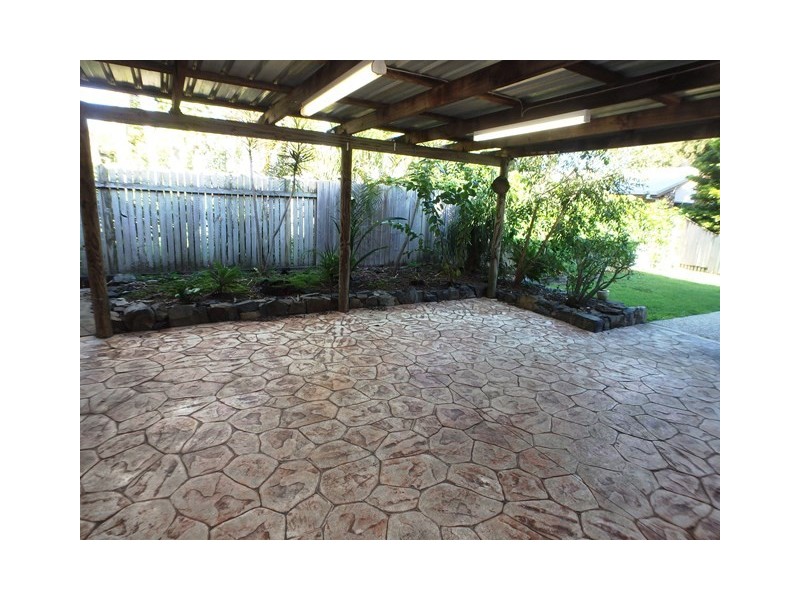 2 Leister Court, Bucasia QLD 4750