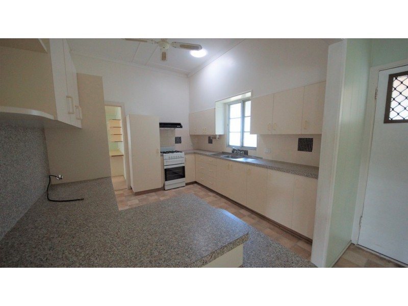 23 Wardrop Street, West Mackay QLD 4740