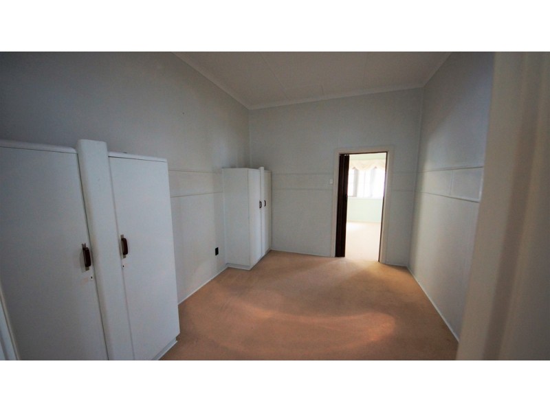 23 Wardrop Street, West Mackay QLD 4740