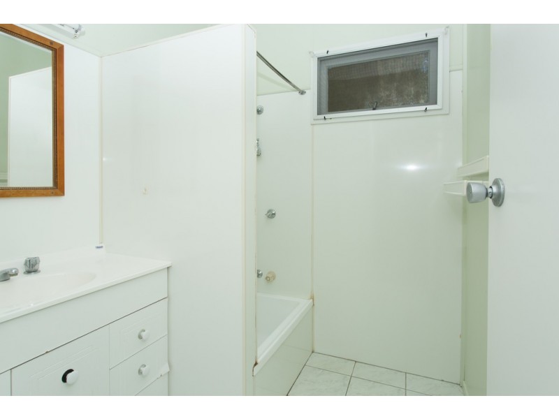 15 Mogford Street, West Mackay QLD 4740