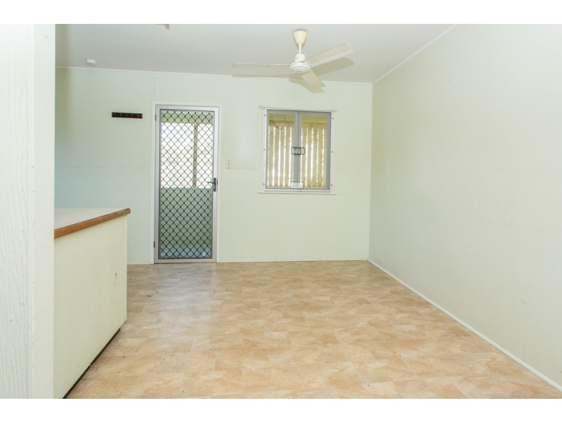 15 Mogford Street, West Mackay QLD 4740