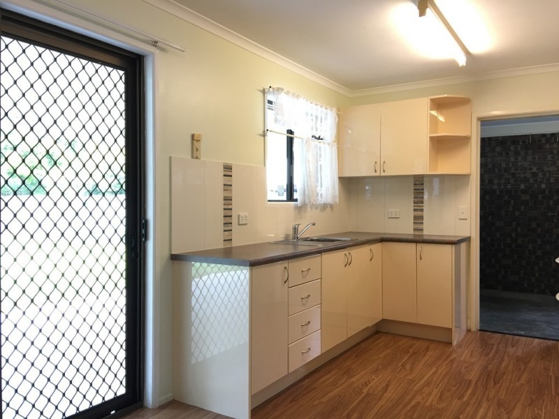 11 Prudhoe Street, East Mackay QLD 4740